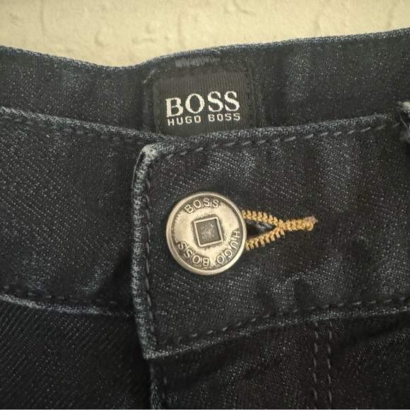 BOSS HUGO BOSS Regular Fit Straight Leg Dark Wash Stretch Jeans Maine 1 32x32 - Picture 7 of 15